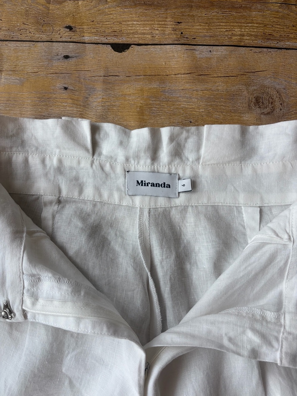 High-Waist White Paperbag Linen Shorts Size 6-EUC - Picture 3 of 7